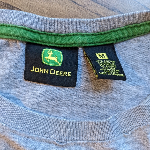 John Deere Long Sleeve Shirt Size M - Picture 4 of 5
